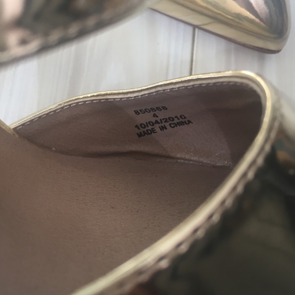 ASOS Gold Platoon Heels, Size 6 - Picture 6 of 7